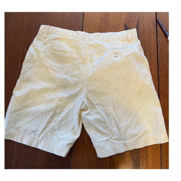 Banana Republic Emerson Women's Shorts, Linen/Cotton Blend Yellow, Size 32 - Picture 2 of 10